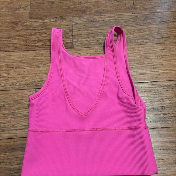 Lululemon Reversible Power Pivot Tank - Picture 5 of 7